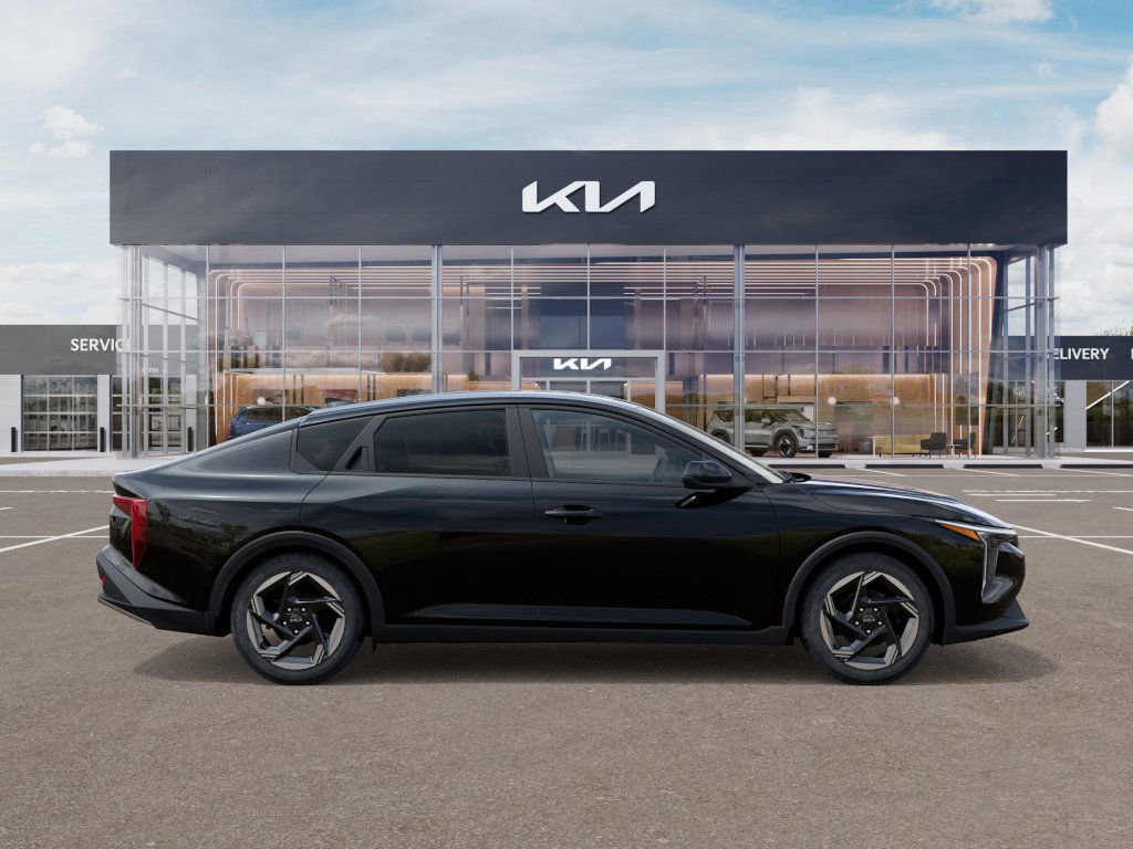 2025 Kia K4 EX's photo