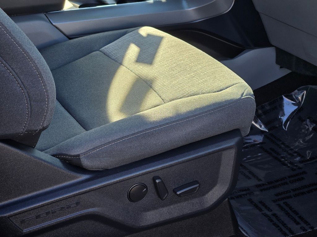 2022 Ford F-150 XLT photo 4