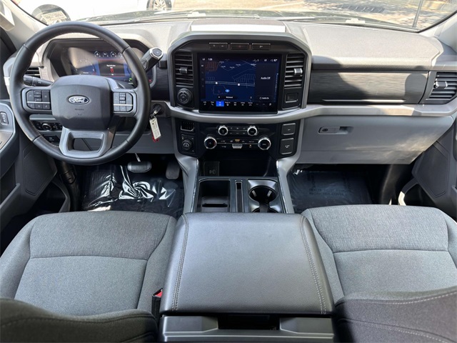 2024 Ford F-150 XLT photo 17