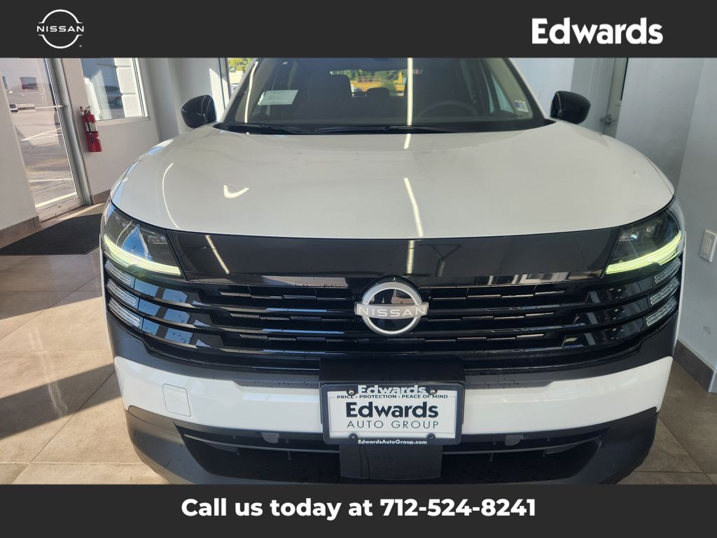 2026 Nissan Kicks SV photo 3