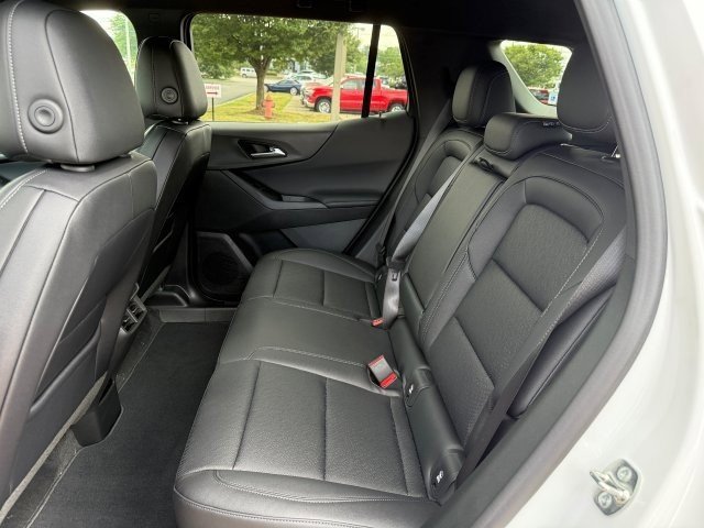 2026 Chevrolet Equinox LT photo 14