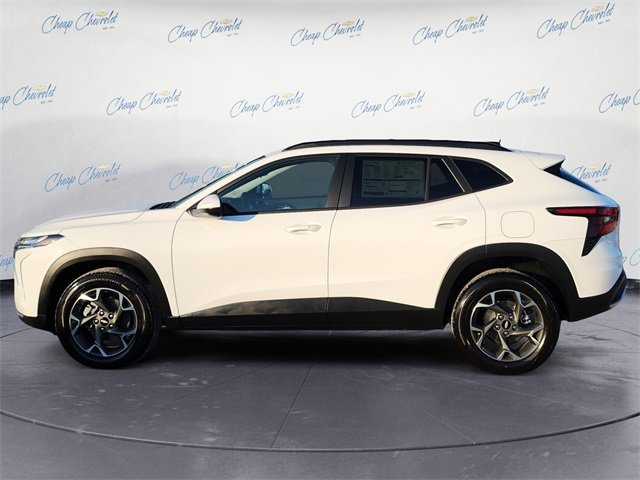 2026 Chevrolet Trax LT photo 2