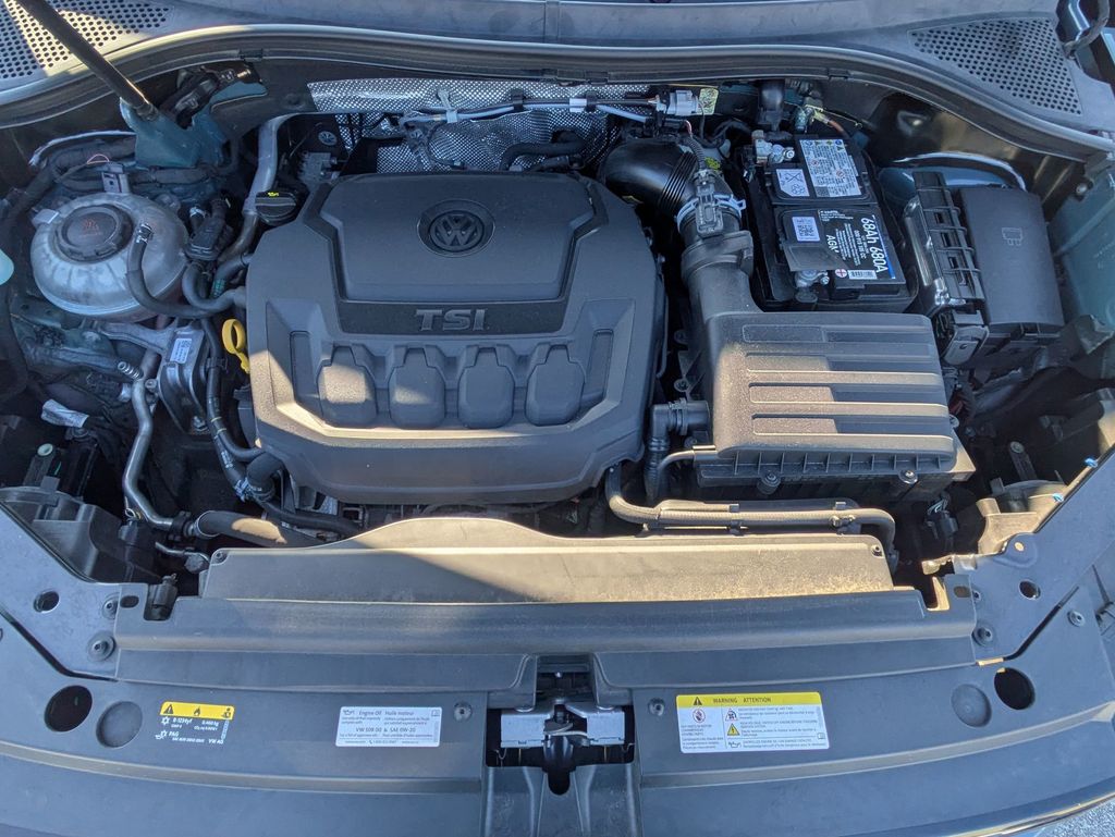 2021 Volkswagen Tiguan SE photo 9