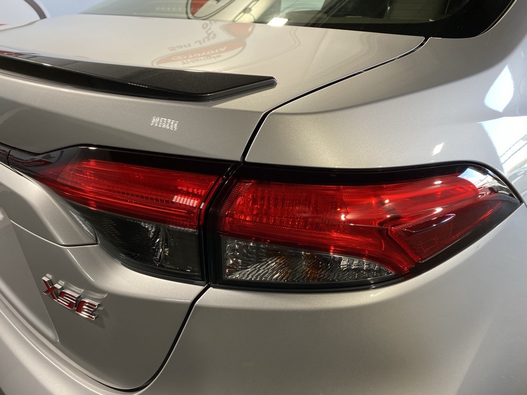 2025 Toyota Corolla XSE photo 16