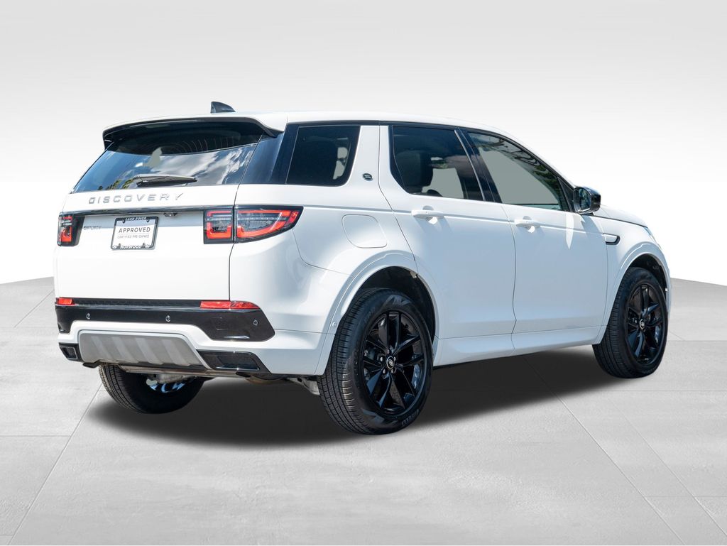 2024 Land Rover Discovery Sport S photo 3