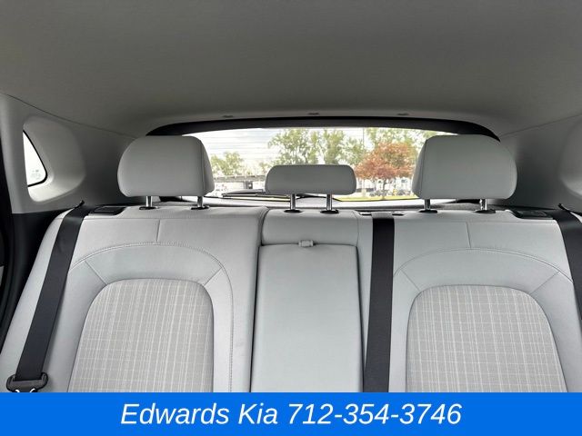 2023 Hyundai Kona SEL photo 31