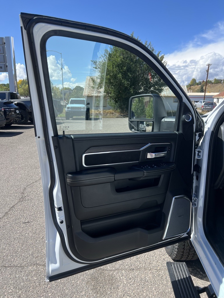 2026 Ram 3500 Laramie photo 10
