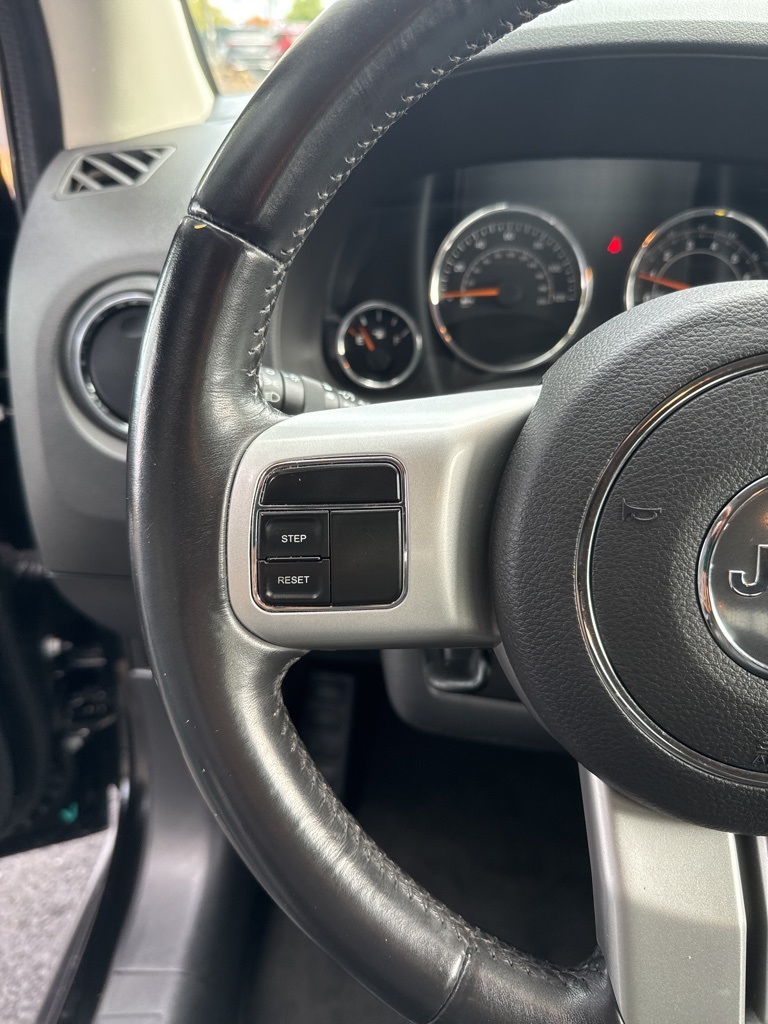 2017 Jeep Compass Latitude High Altitude photo 30