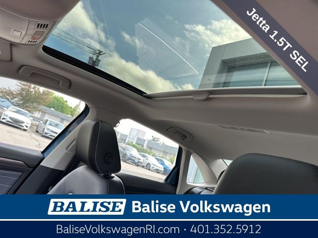 2025 Volkswagen Jetta SEL photo 8