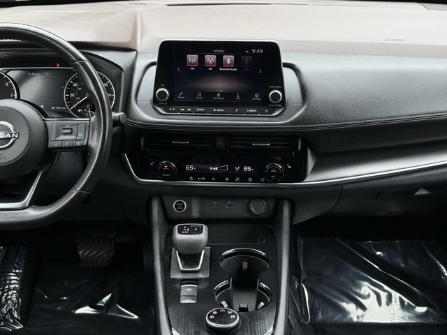 2023 Nissan Rogue SV photo 4