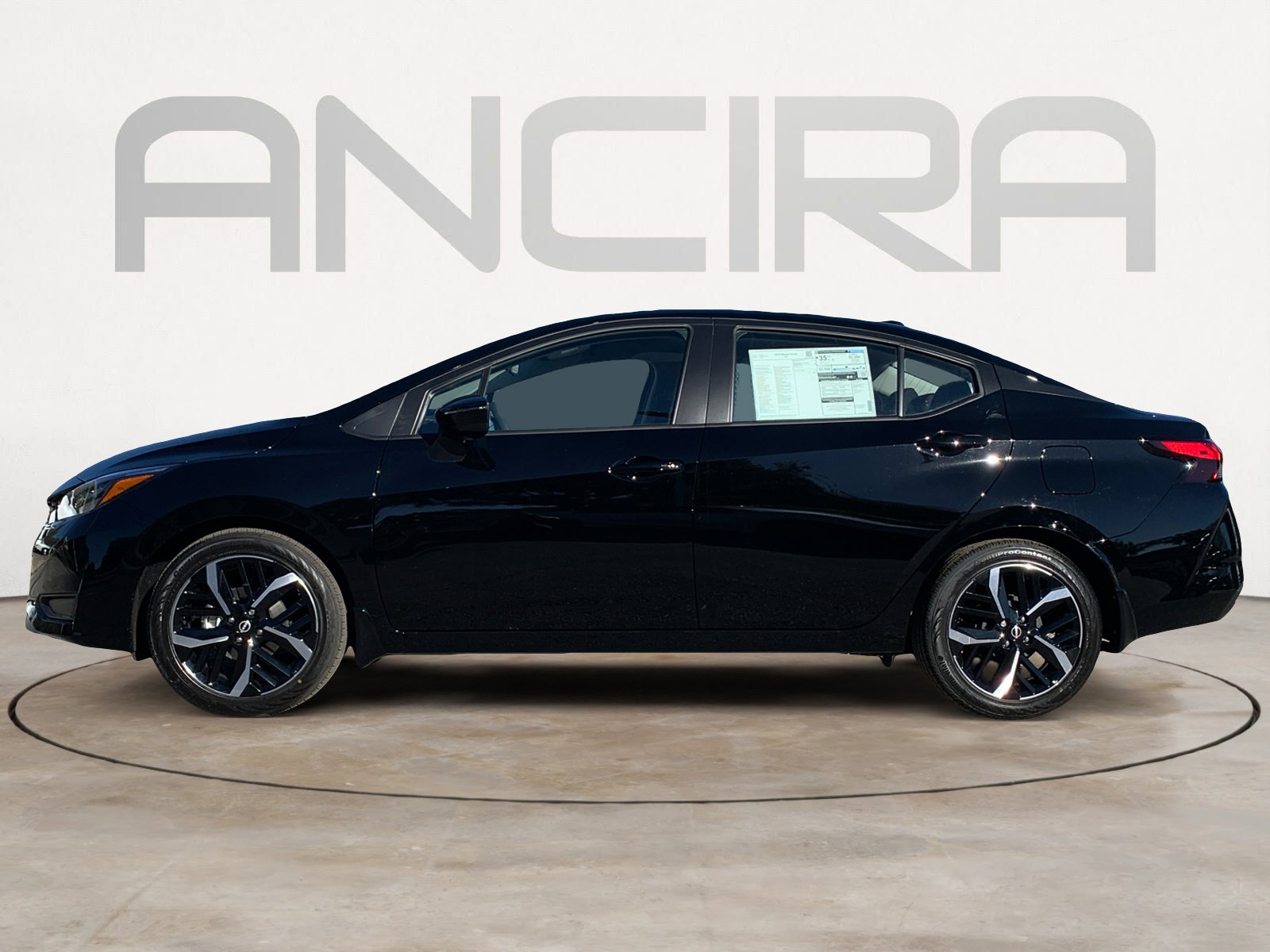 2025 Nissan Versa SR photo 6