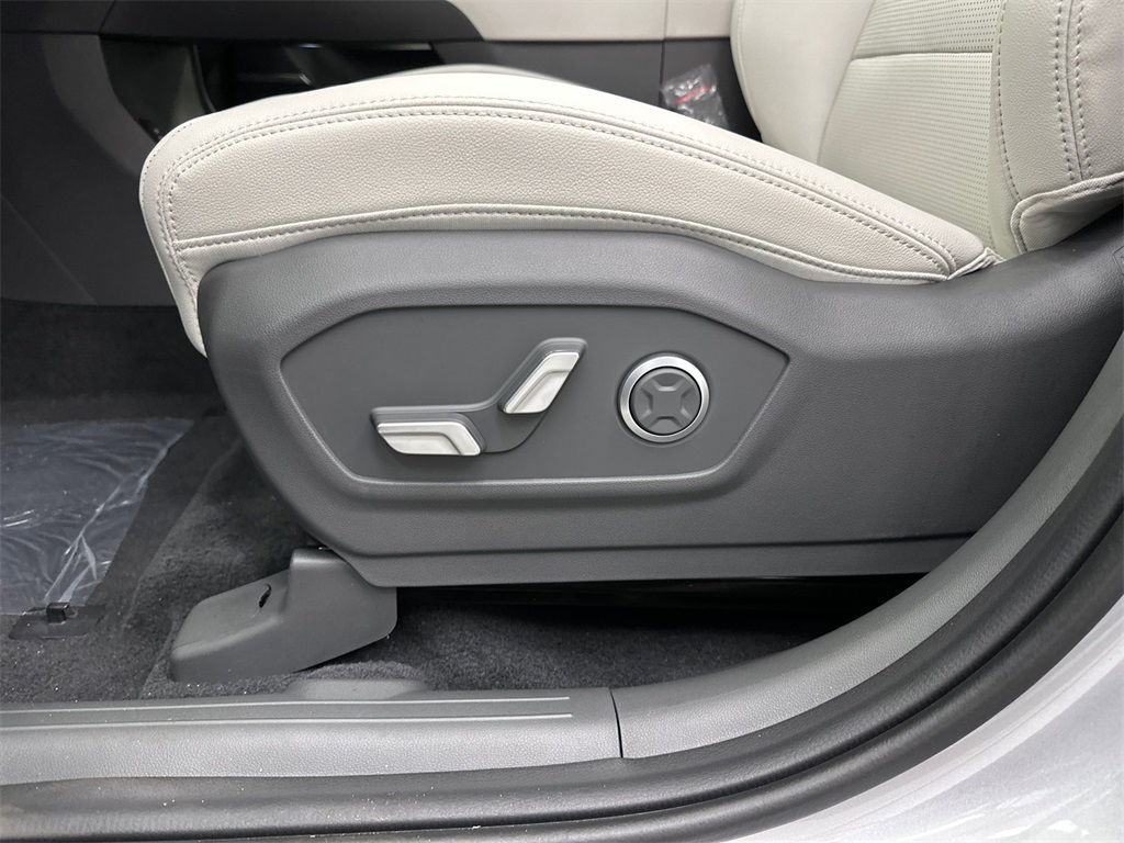 2026 Hyundai Santa Fe Limited photo 10