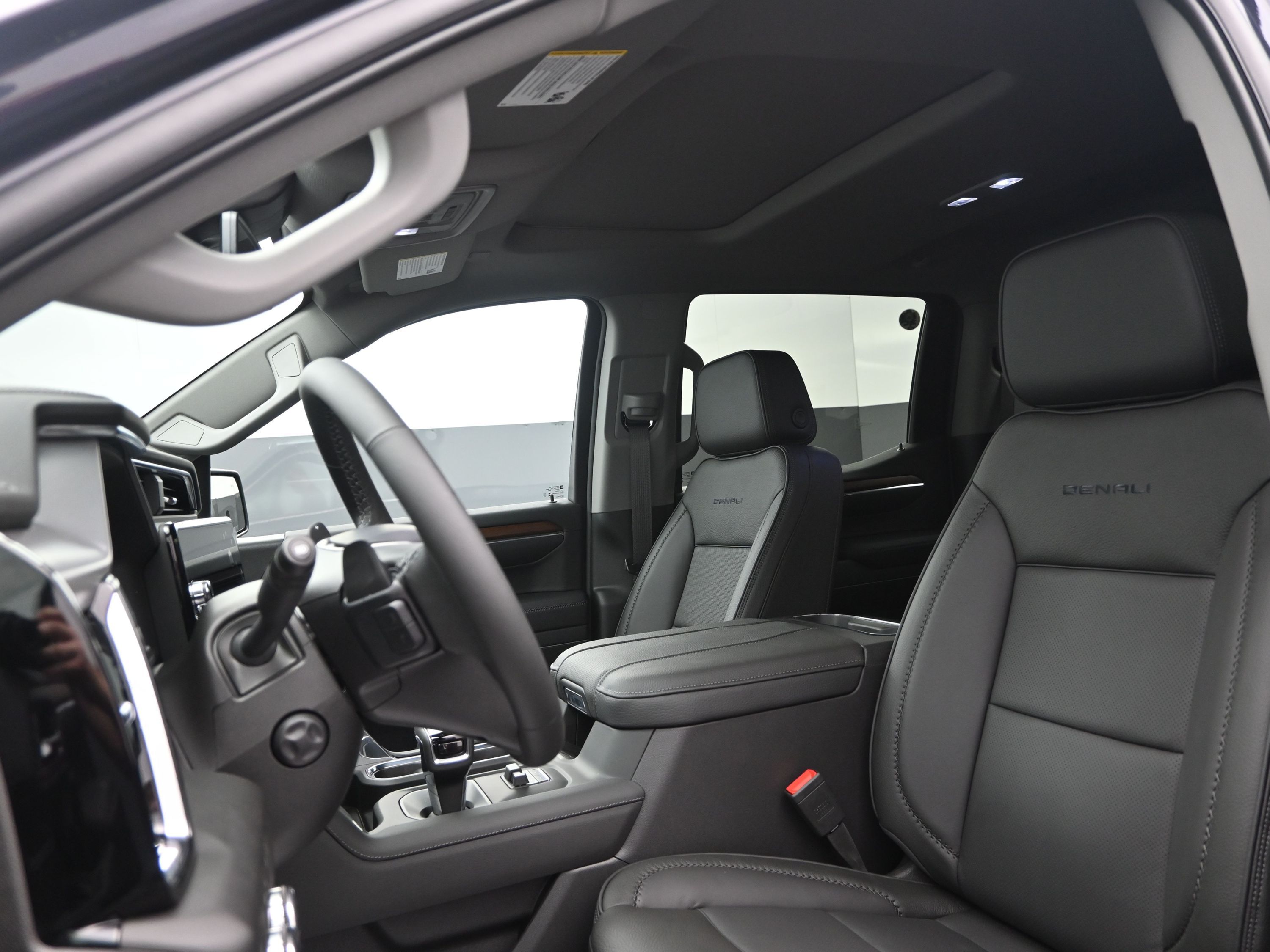2026 Gmc Sierra Denali photo 6