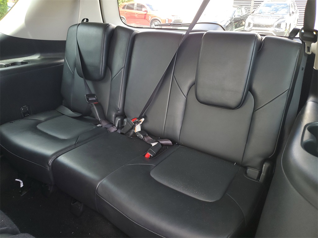 2022 Nissan Armada SV photo 11