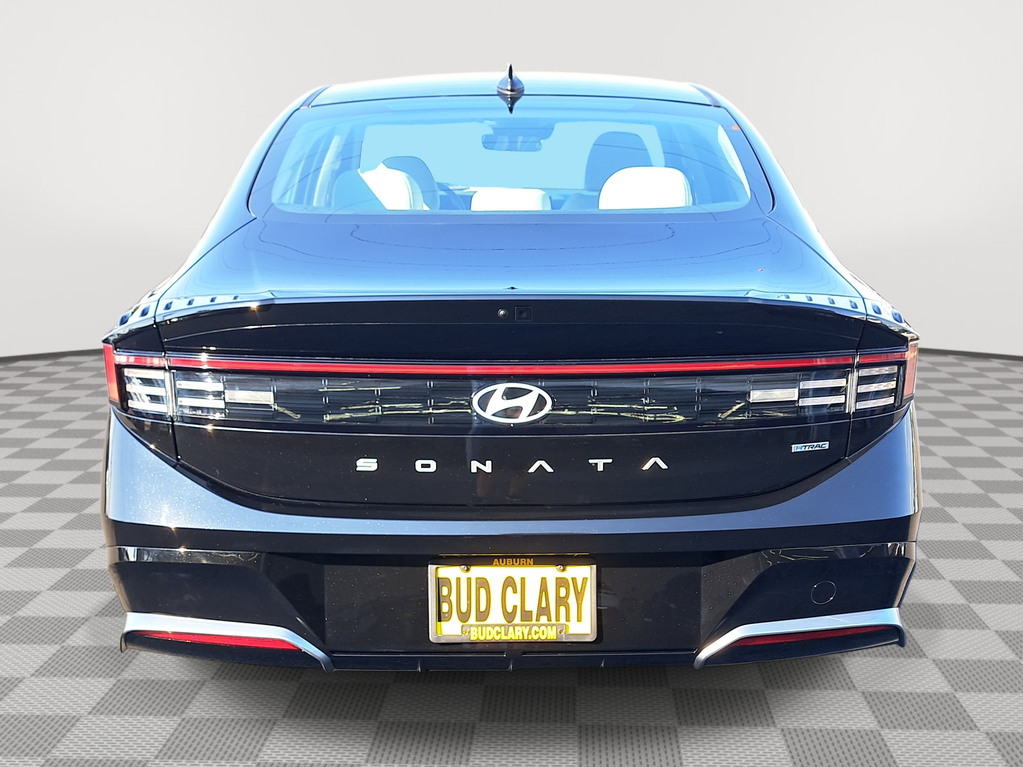 2024 Hyundai Sonata SEL photo 2