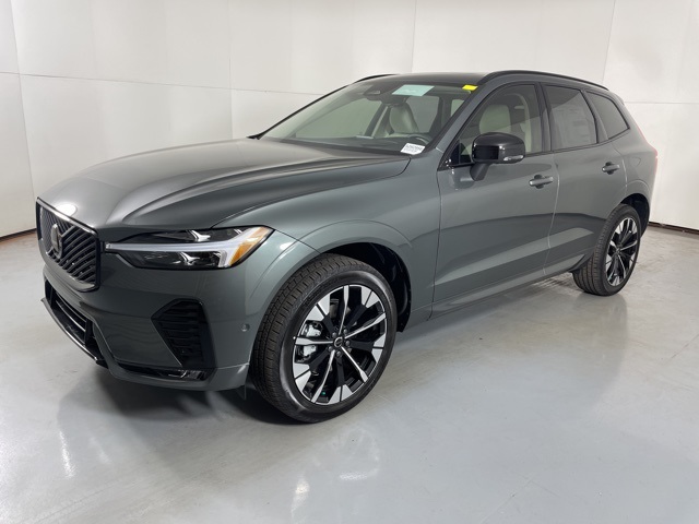 2026 Volvo XC60 photo 4