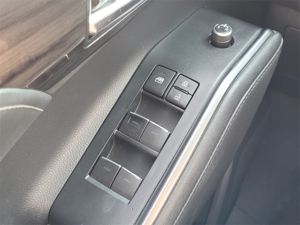 2020 Toyota Highlander Limited photo 23