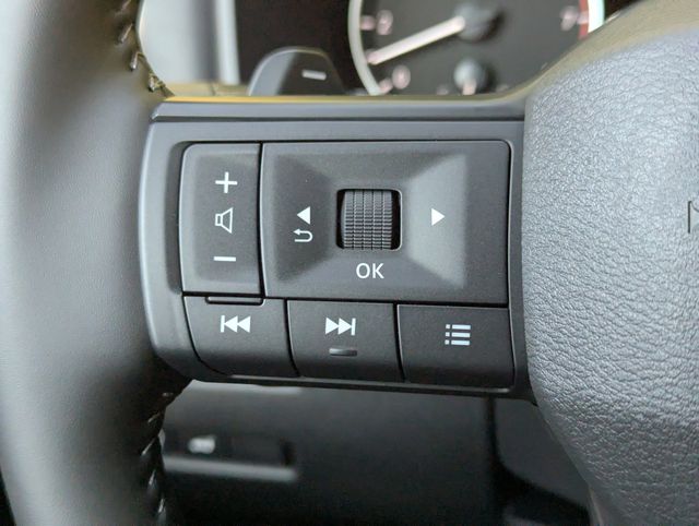 2026 Nissan Rogue SV photo 23