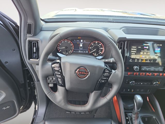 2025 Nissan Frontier PRO-4X photo 12
