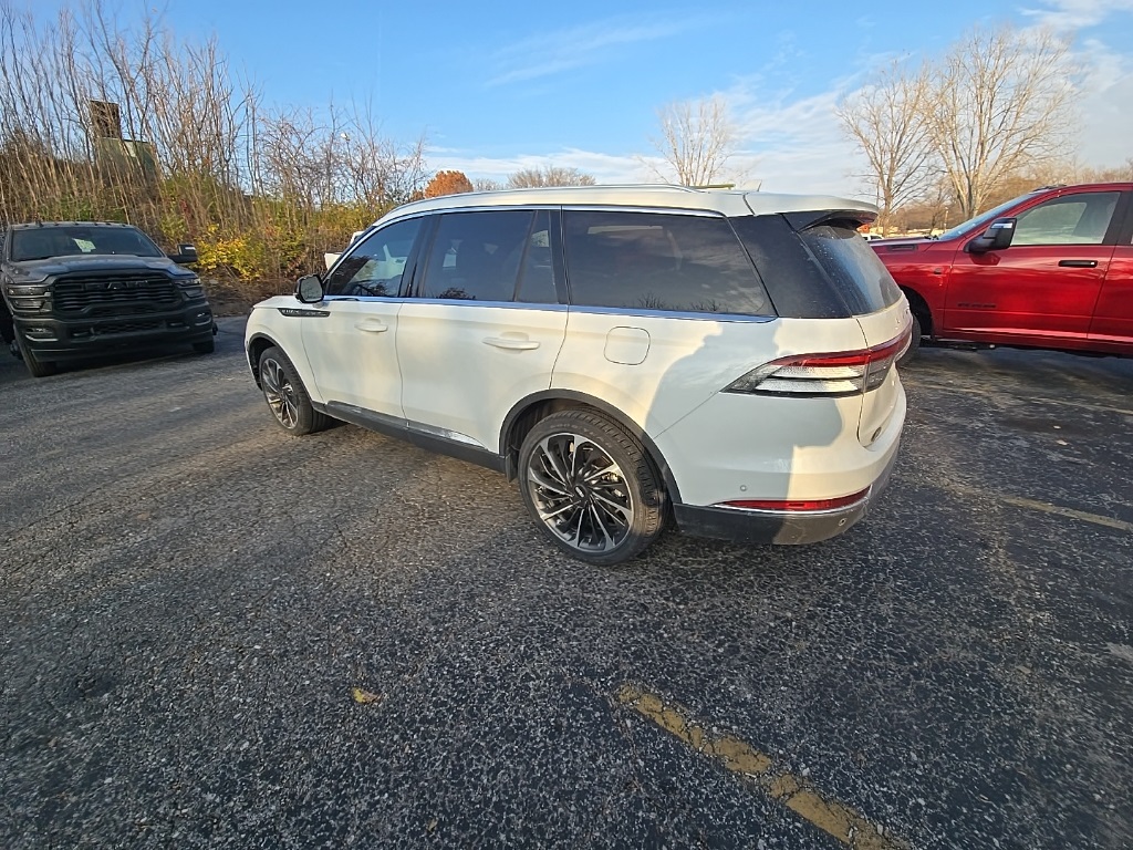 2020 Lincoln Aviator Reserve photo 3