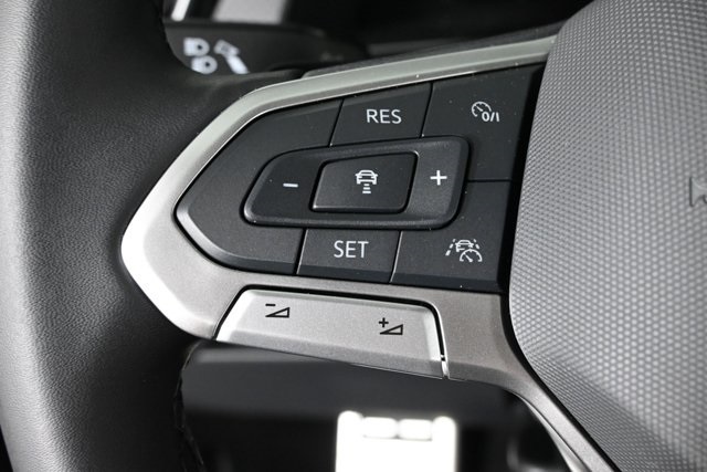 2025 Volkswagen Atlas Peak Edition SE photo 12