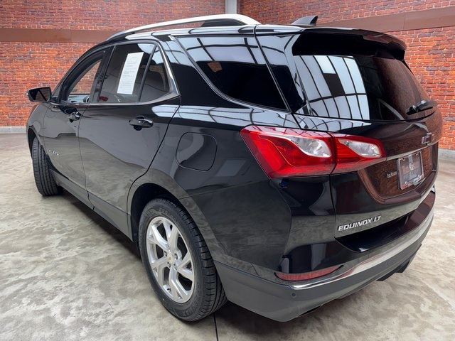 2019 Chevrolet Equinox LT photo 2