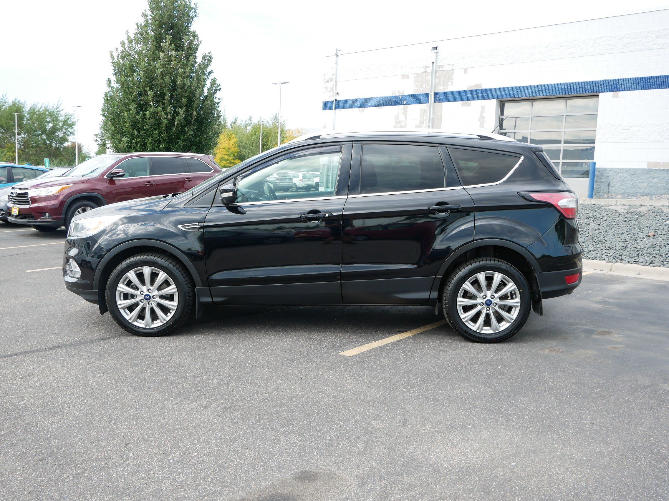 2017 Ford Escape Titanium photo 3
