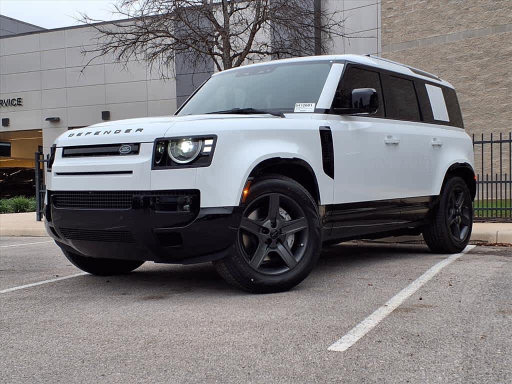 2026 Land Rover Defender X's photo