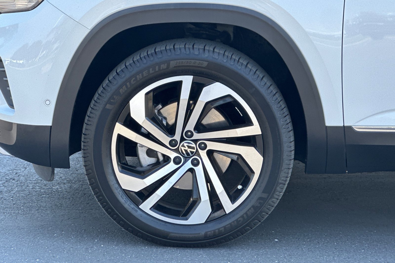 2021 Volkswagen Atlas SEL Premium photo 28