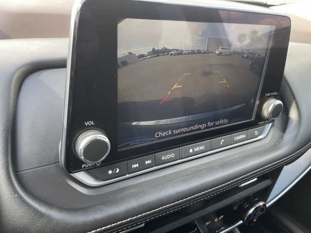 2023 Nissan Rogue SV photo 14