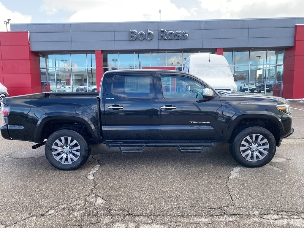 2023 Toyota Tacoma Limited's photo