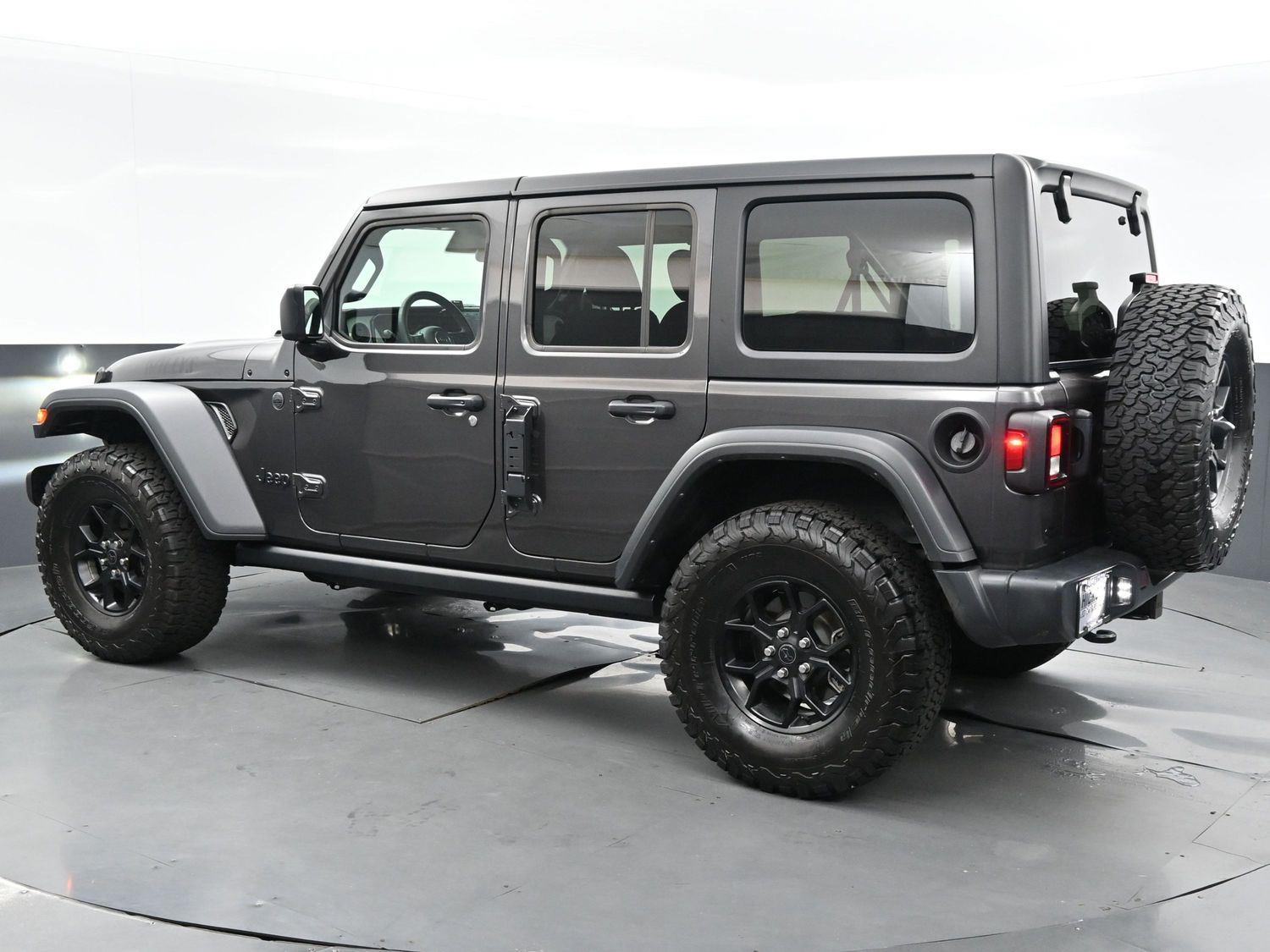 2024 Jeep Wrangler Willys photo 5