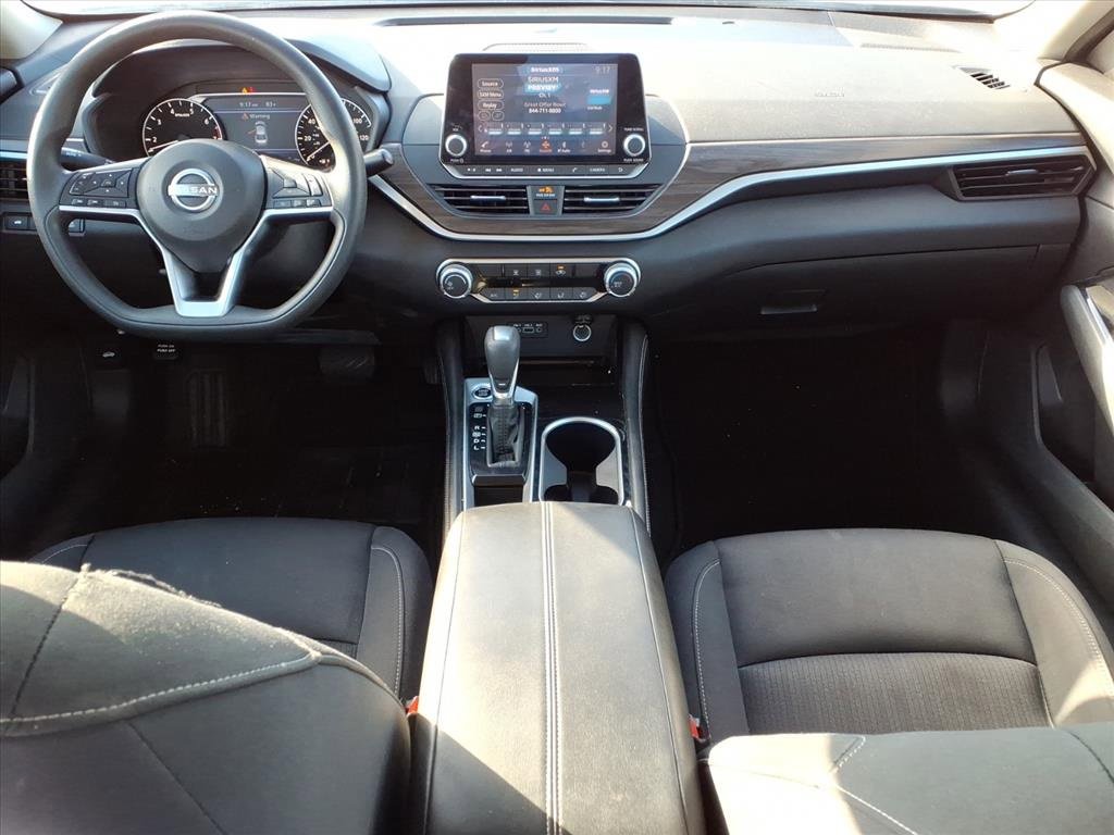 2023 Nissan Altima 2.5 SV photo 10