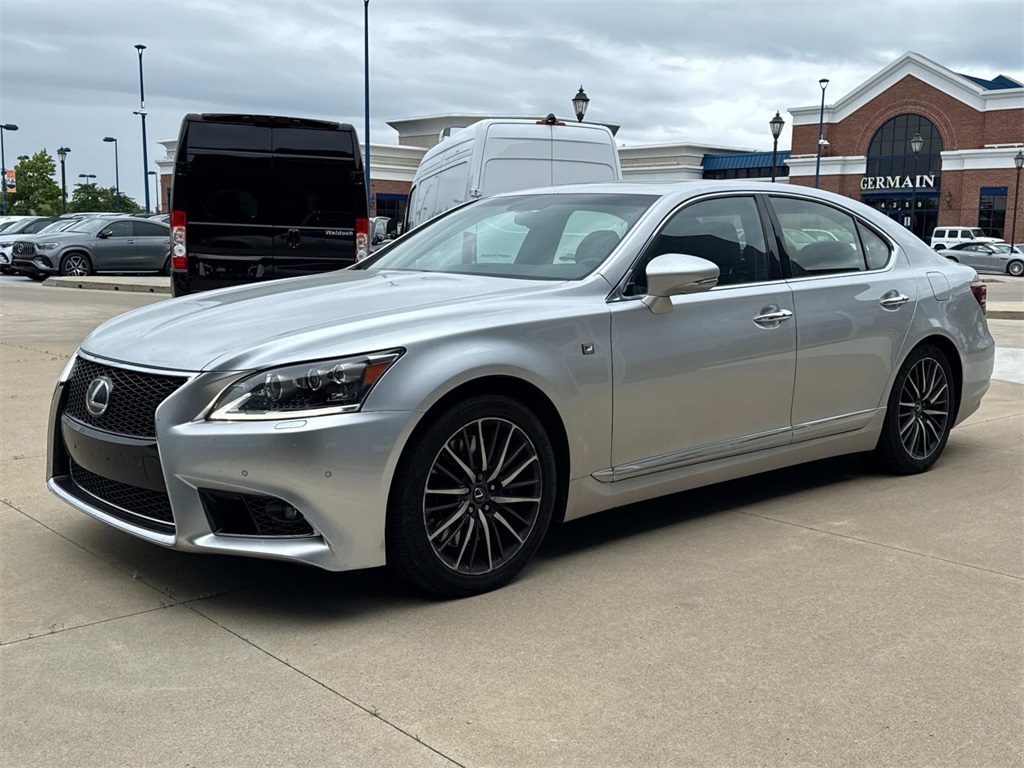 2013 Lexus LS 460 photo 9