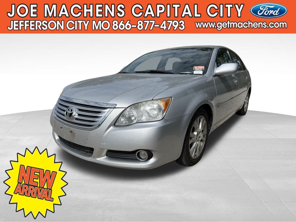 2010 Toyota Avalon XLS photo 2