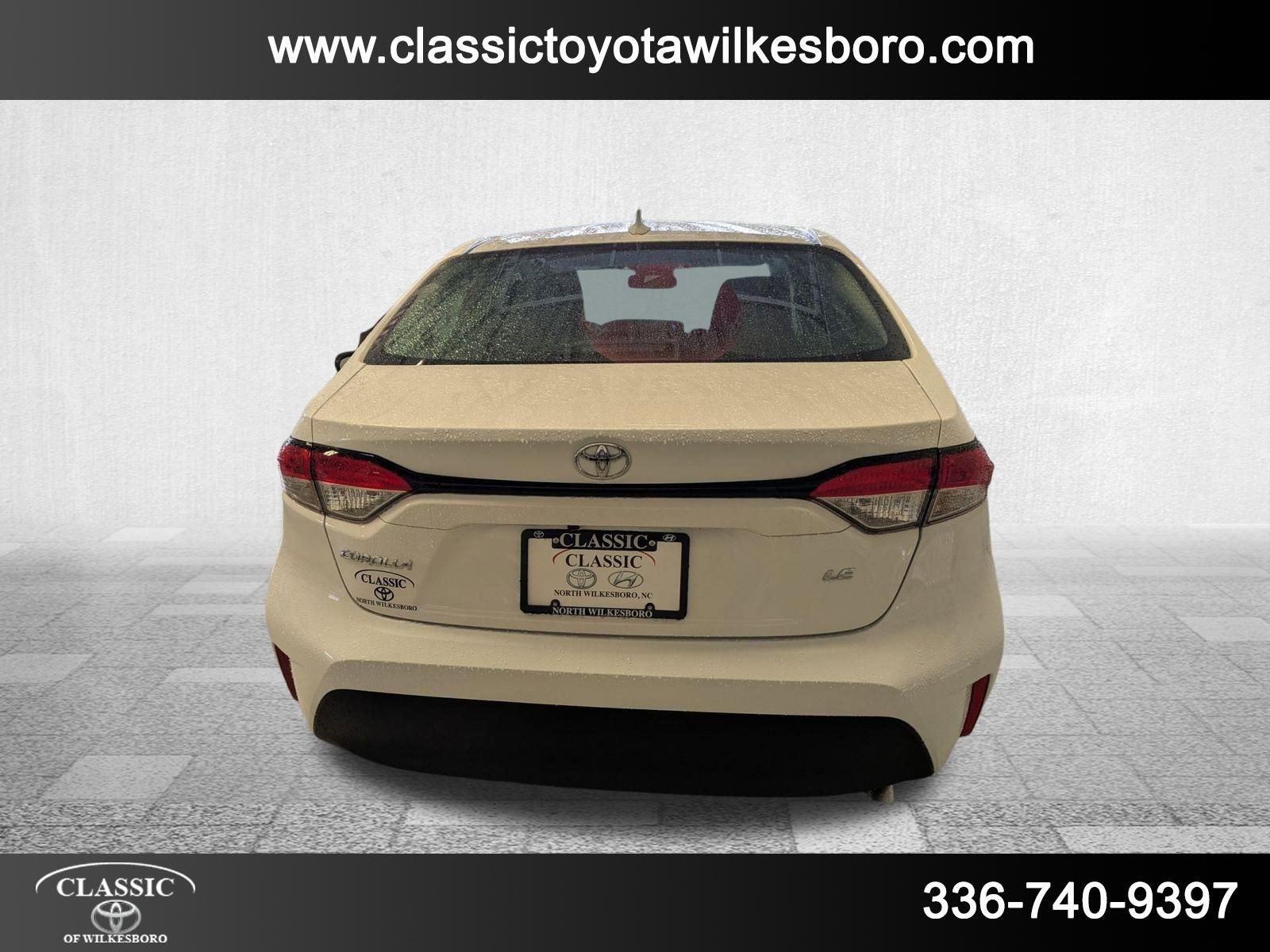 2025 Toyota Corolla LE photo 4