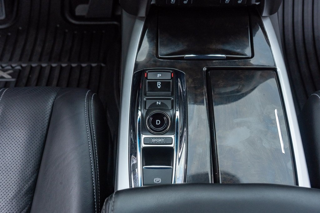 2020 Acura RLX Sport Hybrid Advance photo 26