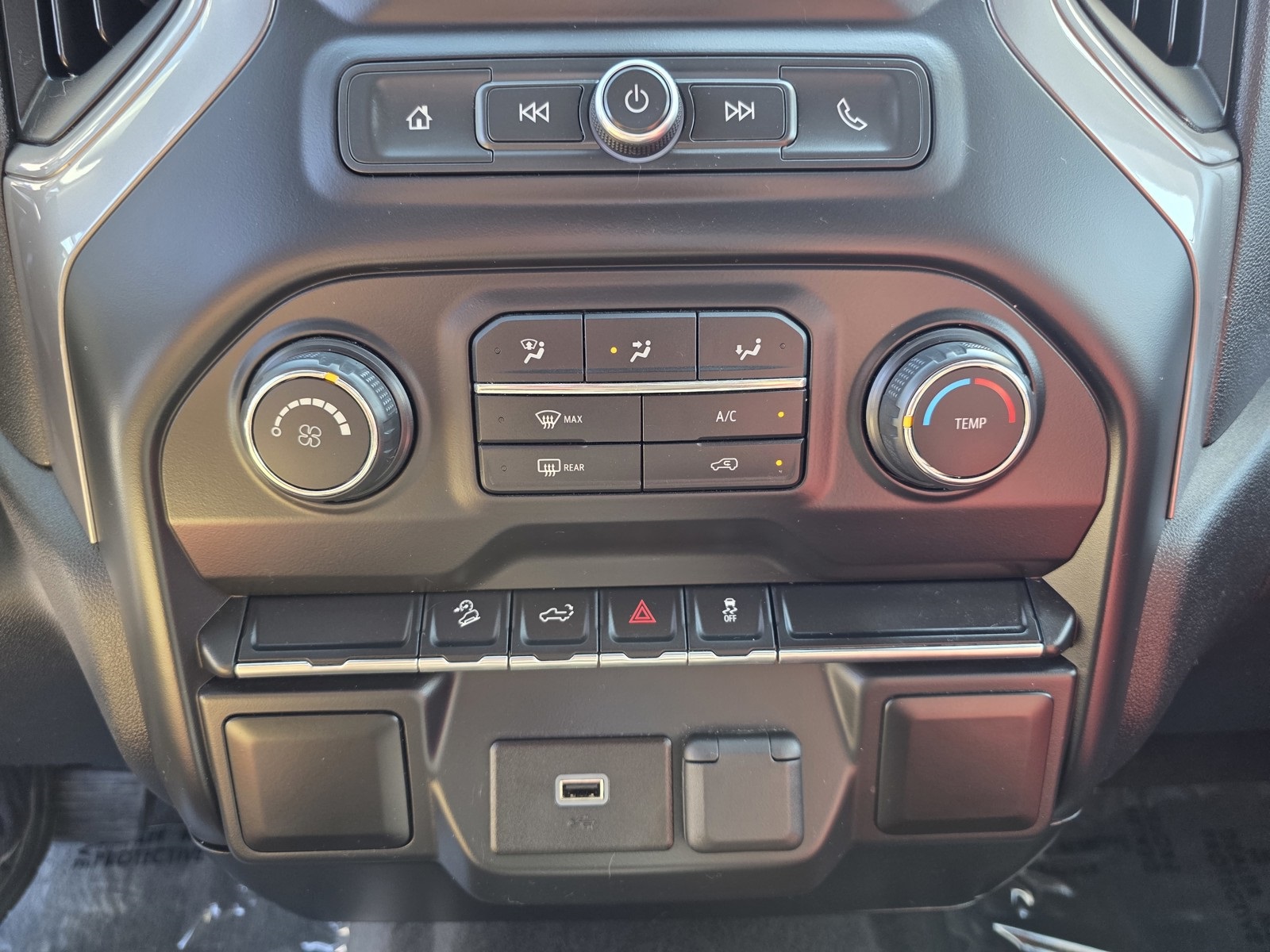 2019 Chevrolet Silverado 1500 Custom Trail Boss photo 28