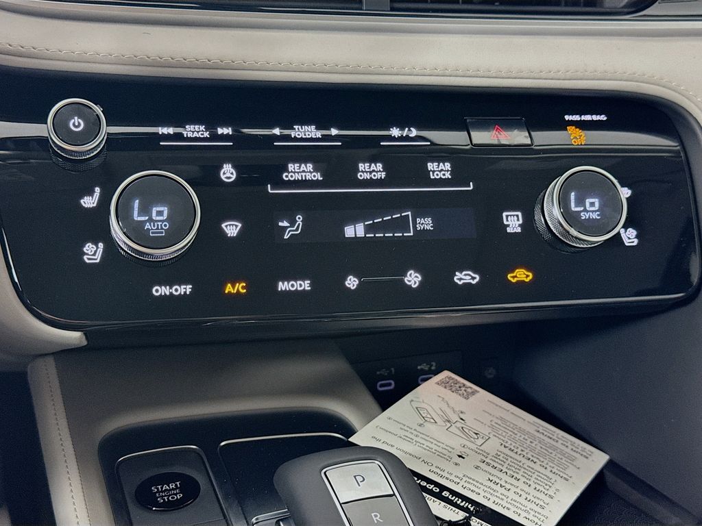 2026 Infiniti QX60 Luxe photo 18