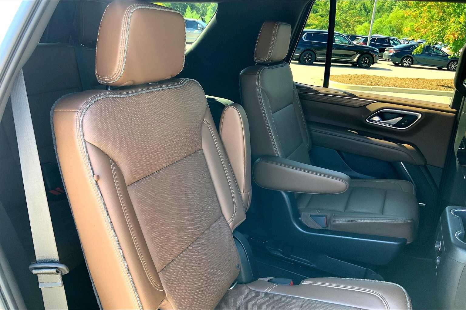 2021 Chevrolet Tahoe High Country photo 18