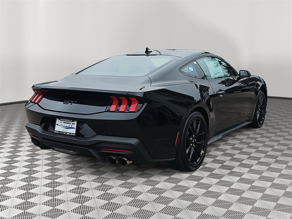 2025 Ford Mustang GT Premium photo 3