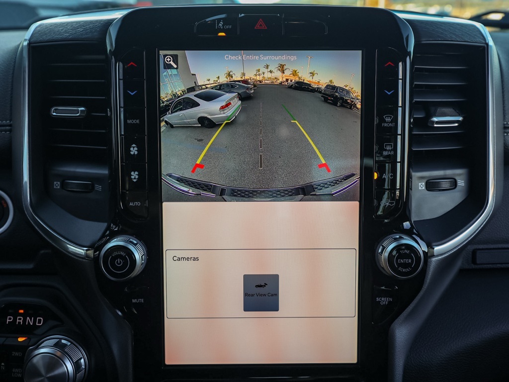 New 2026 Granite Crystal Metallic Clear-Coat Exterior Paint RAM Laramie image 28