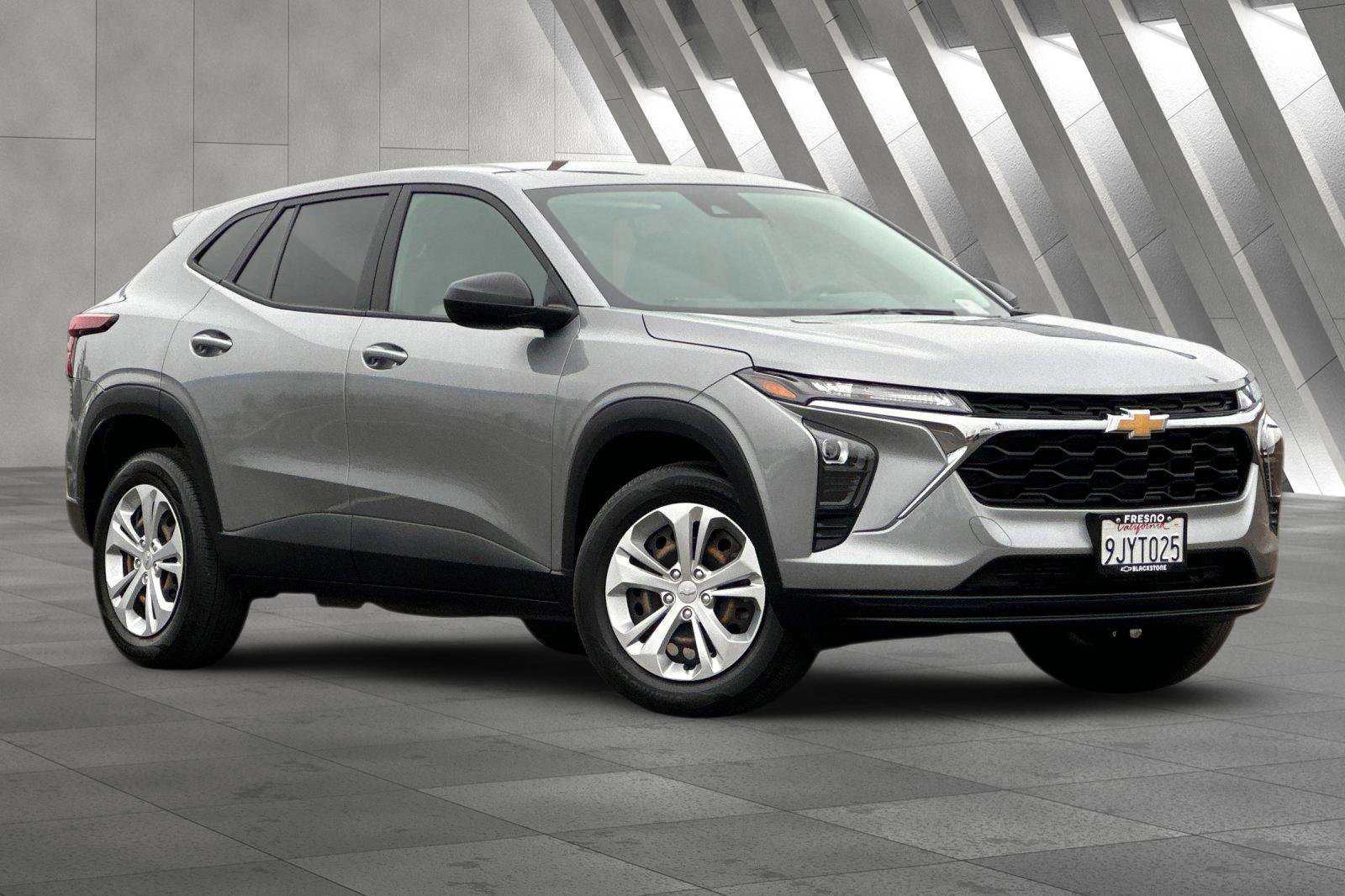 2024 Chevrolet Trax LS's photo