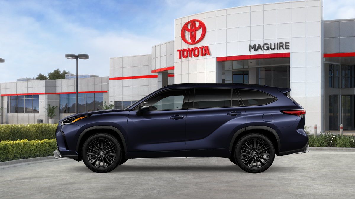 2026 Toyota Highlander XSE photo 3