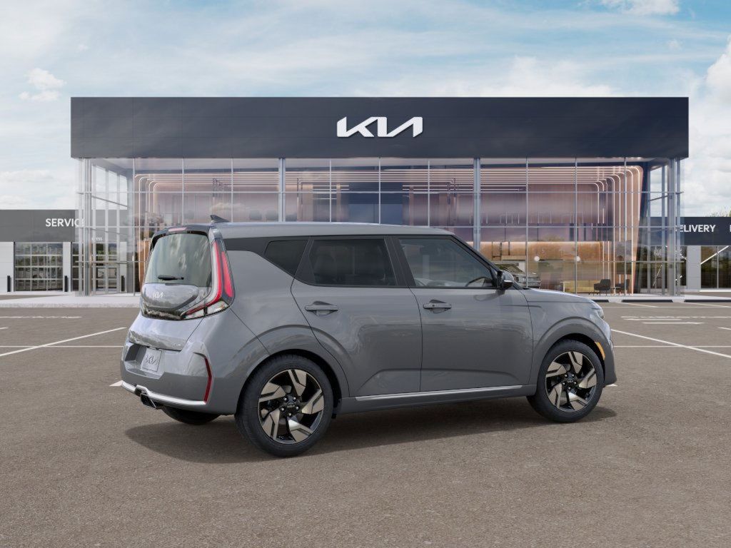 2025 Kia Soul GT-Line photo 2