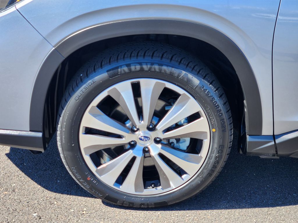 2022 Subaru Ascent Limited photo 8