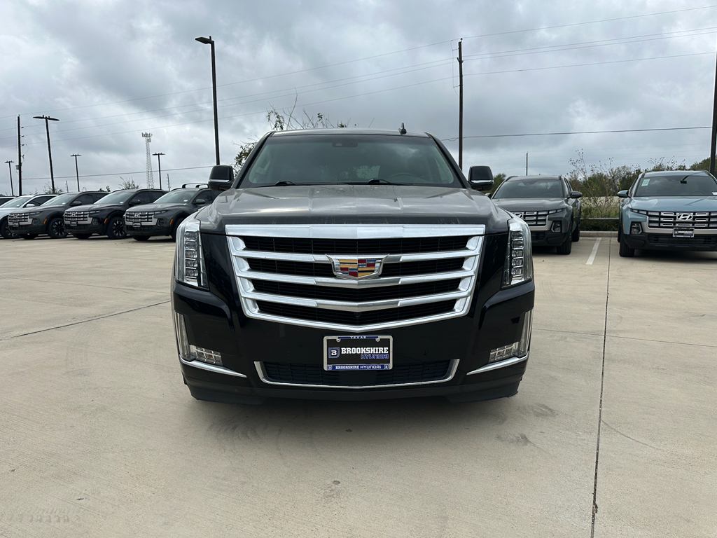 2017 Cadillac Escalade Premium Luxury photo 2