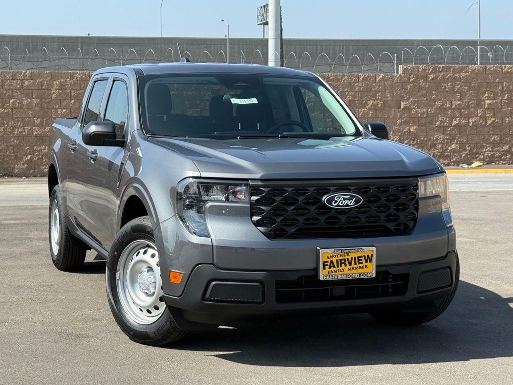 2025 Ford Maverick XL photo 2