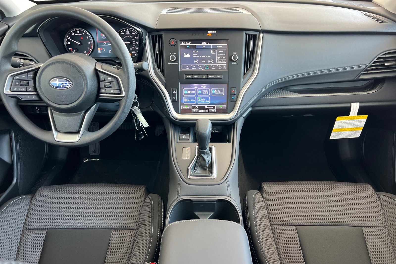 2025 Subaru Outback Base photo 40