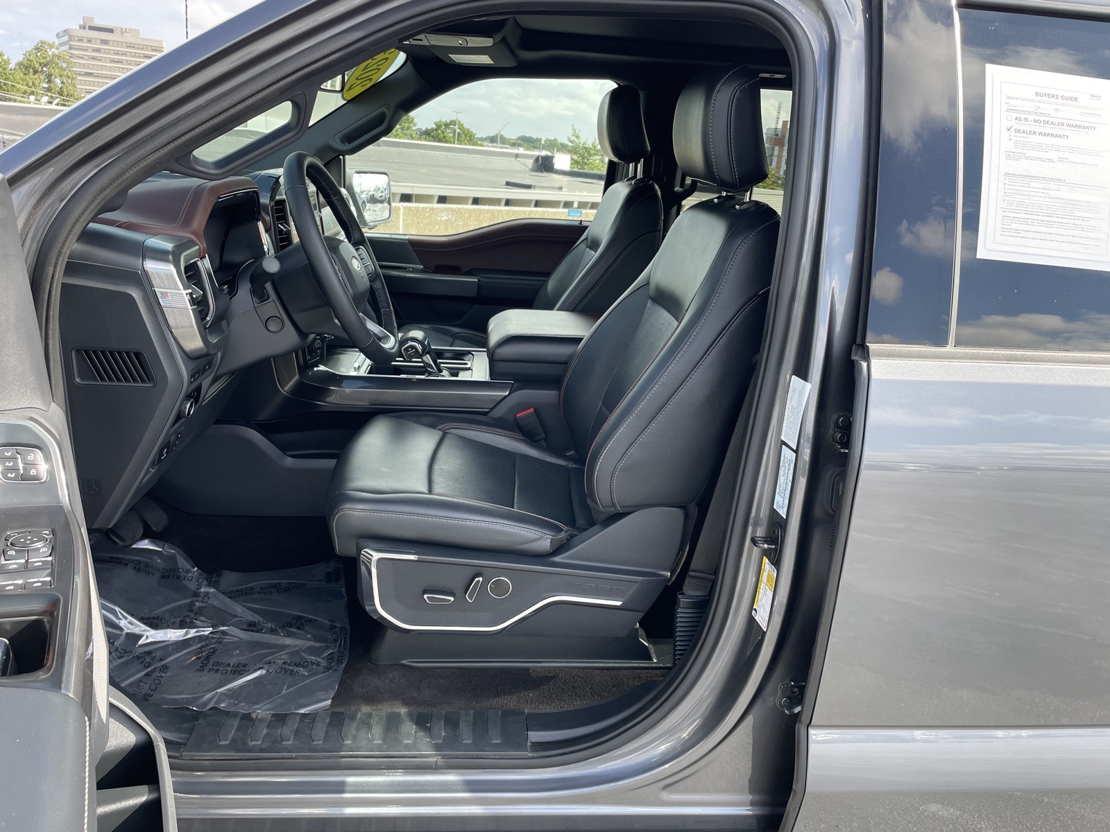 2023 Ford F-150 Lariat photo 4
